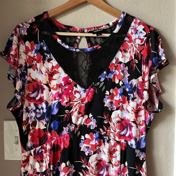 TORRID Midi Studio Asymmetrical Floral Dress - Picture 7 of 14